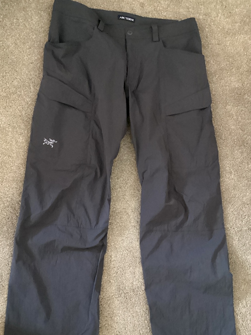 Arc'teryx Men's Dark grey Cargo Technical Pants